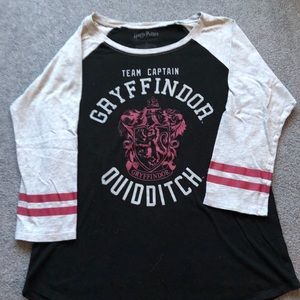 hot topic harry potter gryffindor quidditch raglan